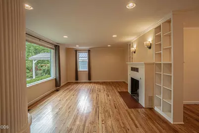 135 S Keene Way Drive, Medford, OR 97504 - Photo 8