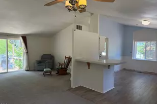 4000 Round Lake Rd, Klamath Falls, OR 97601 - Photo 12