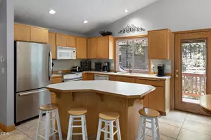 57158 Killdeer Ln, Bend, OR 97707 - Photo 6