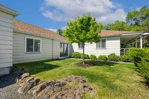 21589 Bear Creek Rd, Bend, OR 97701 - Photo 44