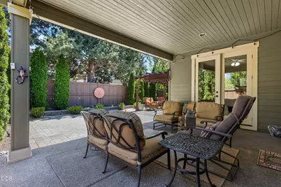 61056 SE Ambassador Drive, Bend, OR 97702 - Photo 26
