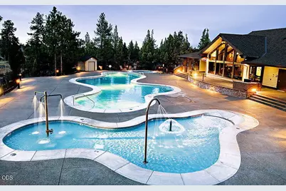 61056 SE Ambassador Drive, Bend, OR 97702 - Photo 28
