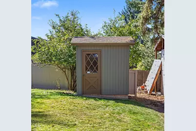2080 Terrace Avenue, Klamath Falls, OR 97601 - Photo 48