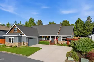 61172 Hilmer Creek Dr, Bend, OR 97702 - Photo 1
