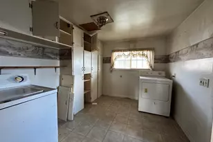 215 B Ave, Seneca, OR 97873 - Photo 8