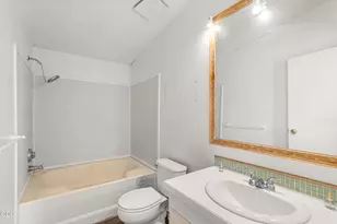 1570 S Peach St, Medford, OR 97501 - Photo 16