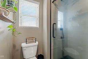 924 Pendleton Dr, Medford, OR 97501 - Photo 16