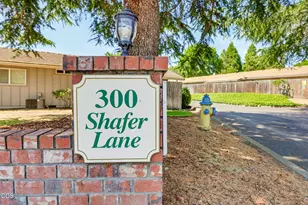 300 Shafer Ln, Jacksonville, OR 97530 - Photo 42