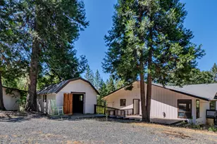 6900 Pleasant Creek Rd, Rogue River, OR 97537 - Photo 30