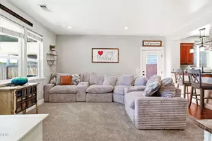 169 Alta Ln, Central Point, OR 97502 - Photo 6