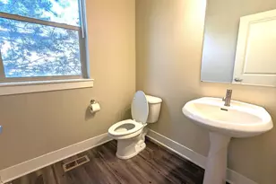 2337 NW Debron Ln, Bend, OR 97703 - Photo 28