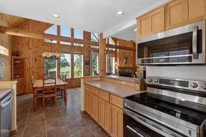 8778 Cliff Swallow Drive, Redmond, OR 97756 - Photo 12