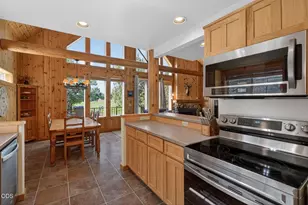 8778 Cliff Swallow Dr, Redmond, OR 97756 - Photo 12