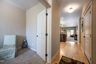 20768 NE Horizon Ridge Pl, Bend, OR 97701 - Photo 4