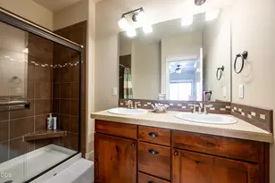 20768 NE Horizon Ridge Pl, Bend, OR 97701 - Photo 24