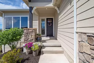 547 W La Strada Circle, Medford, OR 97504 - Photo 4