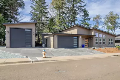 407 Selah Lane, Cave Junction, OR 97523 - Photo 2