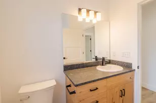 407 Selah Ln, Cave Junction, OR 97523 - Photo 16