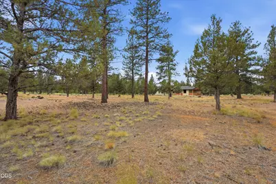 17057 Golden Stone Drive, Sisters, OR 97759 - Photo 16