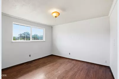 209 Coral Circle, Phoenix, OR 97535 - Photo 18