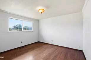 209 Coral Cir, Phoenix, OR 97535 - Photo 18