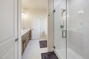 137 Willow Springs Dr, Talent, OR 97540 - Photo 36