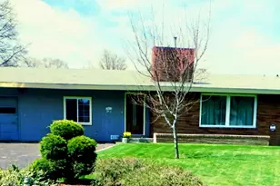 5306 Hilldale St, Klamath Falls, OR 97603 - Photo 1