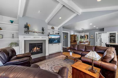 61525 Meeks Trail, Bend, OR 97702 - Photo 12