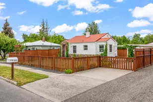 373 SE Fairview St, Prineville, OR 97754 - Photo 2