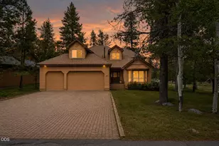 18004 Tan Oak Ln, Sunriver, OR 97707 - Photo 1