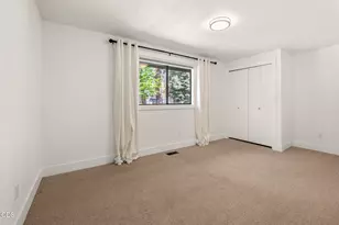 2204 NW Marken St, Bend, OR 97703 - Photo 28
