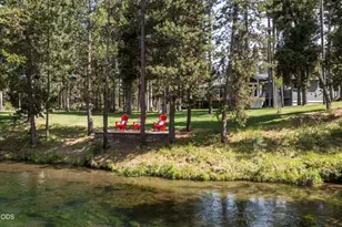 15194 E River Loop Dr E, Bend, OR 97707 - Photo 40