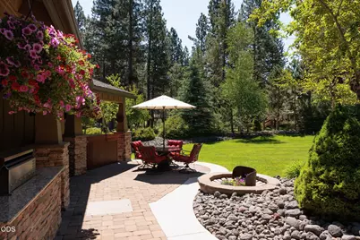 16969 Spring River Road, Bend, OR 97707 - Photo 8
