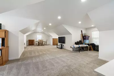 16969 Spring River Road, Bend, OR 97707 - Photo 52