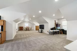 16969 Spring River Rd, Bend, OR 97707 - Photo 48
