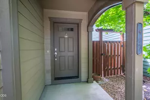 417 NW 27th St, Redmond, OR 97756 - Photo 18