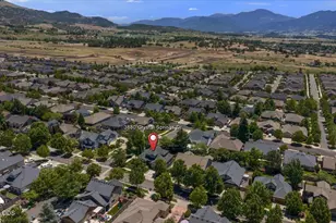 3880 Crystal Springs Dr, Medford, OR 97504 - Photo 34