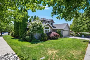 3880 Crystal Springs Dr, Medford, OR 97504 - Photo 36