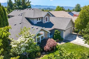 3880 Crystal Springs Dr, Medford, OR 97504 - Photo 40