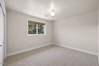 3880 Crystal Springs Drive, Medford, OR 97504 - Photo 24