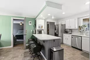 1741 Serenity Dr, Medford, OR 97504 - Photo 10