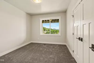 5615 Autumn Park Drive, Medford, OR 97504 - Photo 46