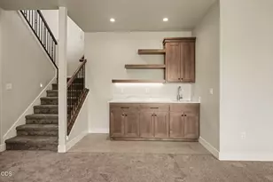 5615 Autumn Park Dr, Medford, OR 97504 - Photo 40