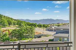 5615 Autumn Park Dr, Medford, OR 97504 - Photo 24