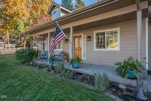 1025 Anglers Pl, Shady Cove, OR 97539 - Photo 32