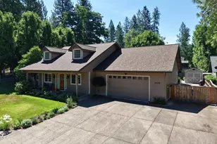 1025 Anglers Pl, Shady Cove, OR 97539 - Photo 50