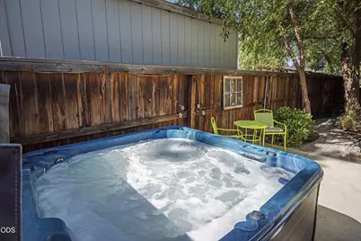 909 NW Delaware Avenue, Bend, OR 97703 - Photo 34