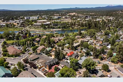 909 NW Delaware Avenue, Bend, OR 97703 - Photo 4