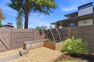3113 NW Blodgett Wy, Bend, OR 97703 - Photo 68