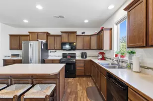 21382 NE Eagle Crossing Ave, Bend, OR 97701 - Photo 8